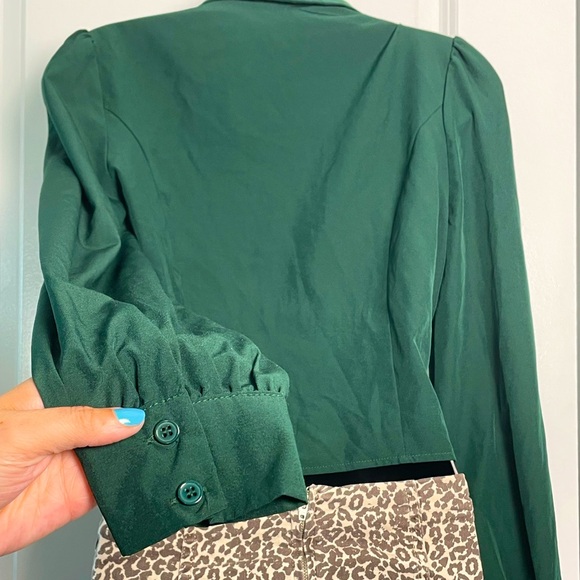 Green Cinch Top - Picture 6 of 9